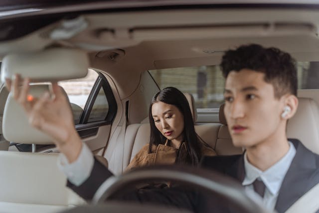 Advantatges of hiring a private chauffeur